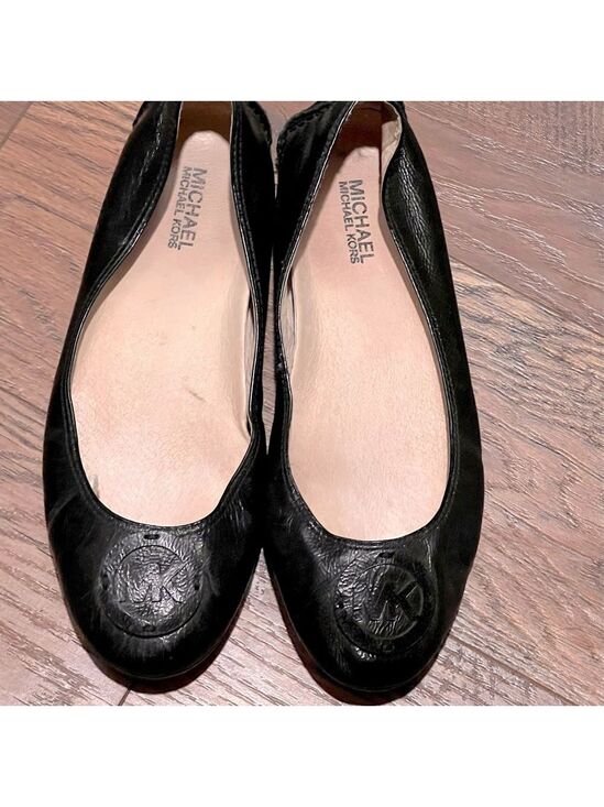MICHAEL Michael Kors Shoes - MICHAEL MICHAEL KORS black leather ballet flats. Size 9.5M